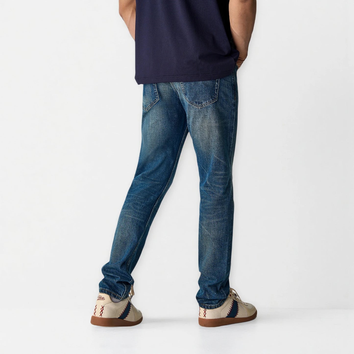 Dunkelblau verwaschene Slim-Fit Selvedge-Jeans | Dunkle Waschung