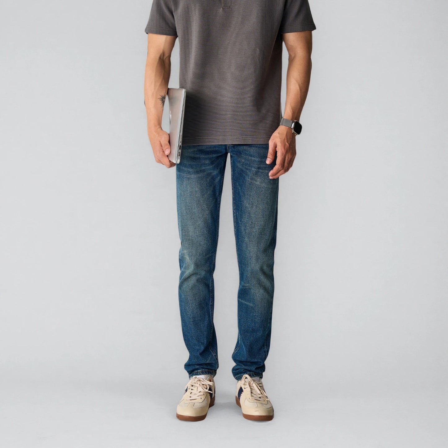 Dunkelblau verwaschene Slim-Fit Selvedge-Jeans | Dunkle Waschung