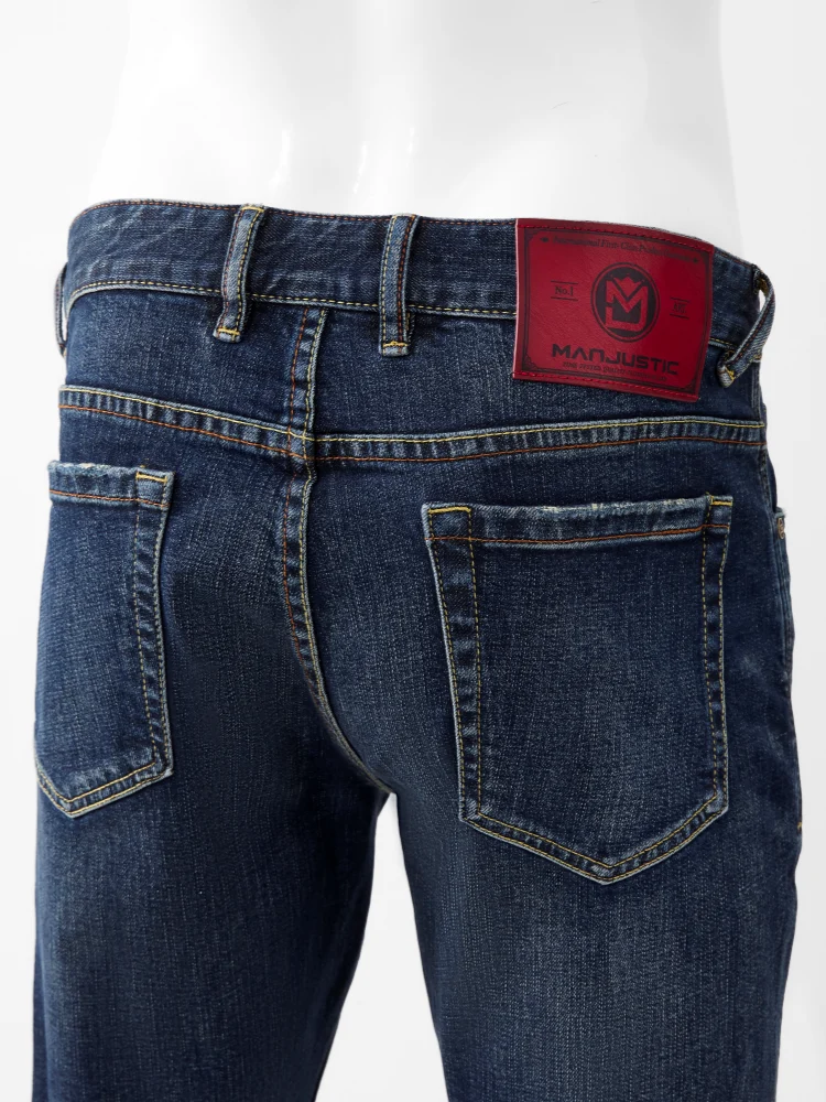 dark_blue_washed_selvedge_jeans_backrise