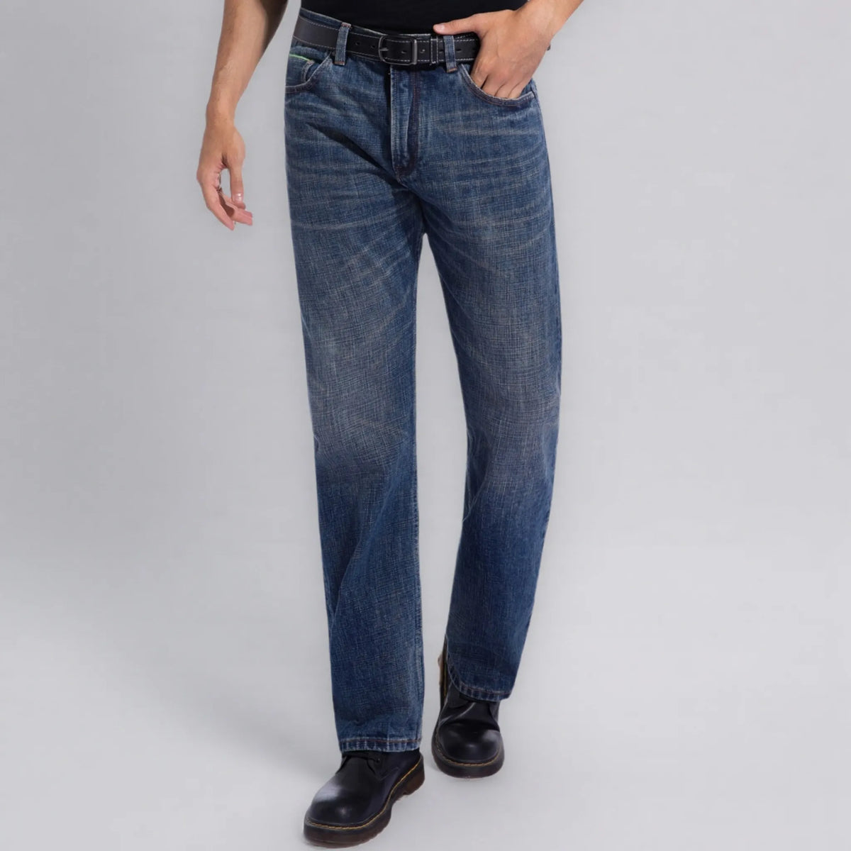 rgdenim_darkblue_18oz_straight_model_front