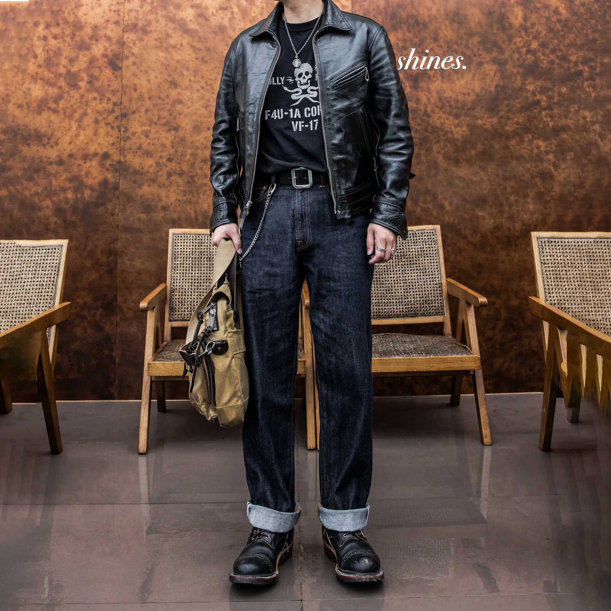 Jean slim droit bleu clair 14 oz à lisière indigo délavée
