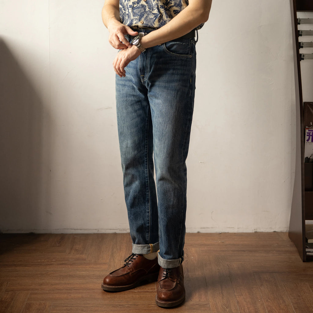 Vintage Blaue Slim Straight Fit Selvedge Jeans mit verblasster Waschung