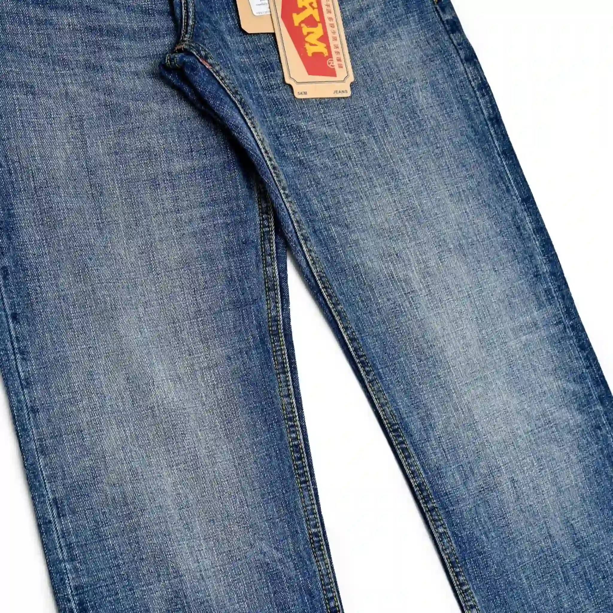 Jean classique bleu coupe droite en coton égyptien selvedge 12 oz