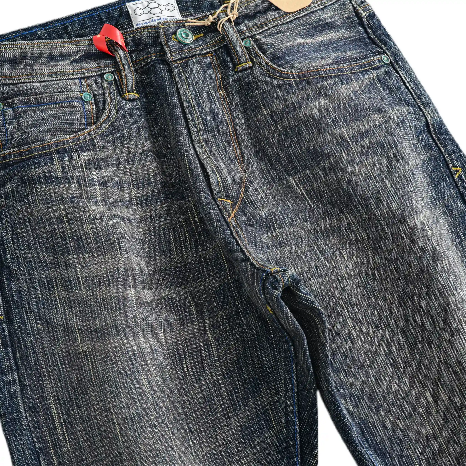 Klassische, blaue 20oz Selvedge-Jeans im Straight Fit