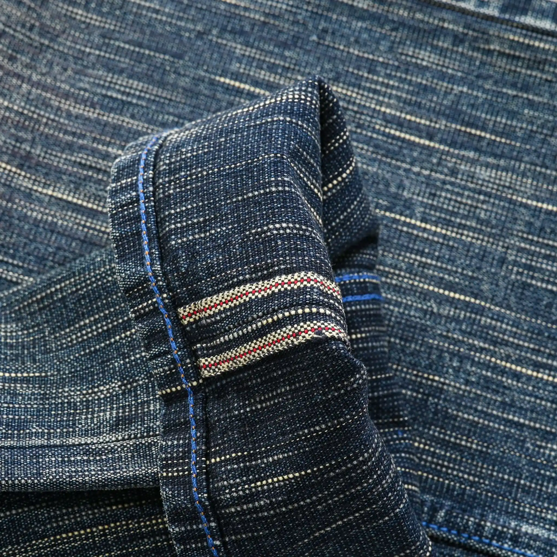 Klassische, blaue 20oz Selvedge-Jeans im Straight Fit