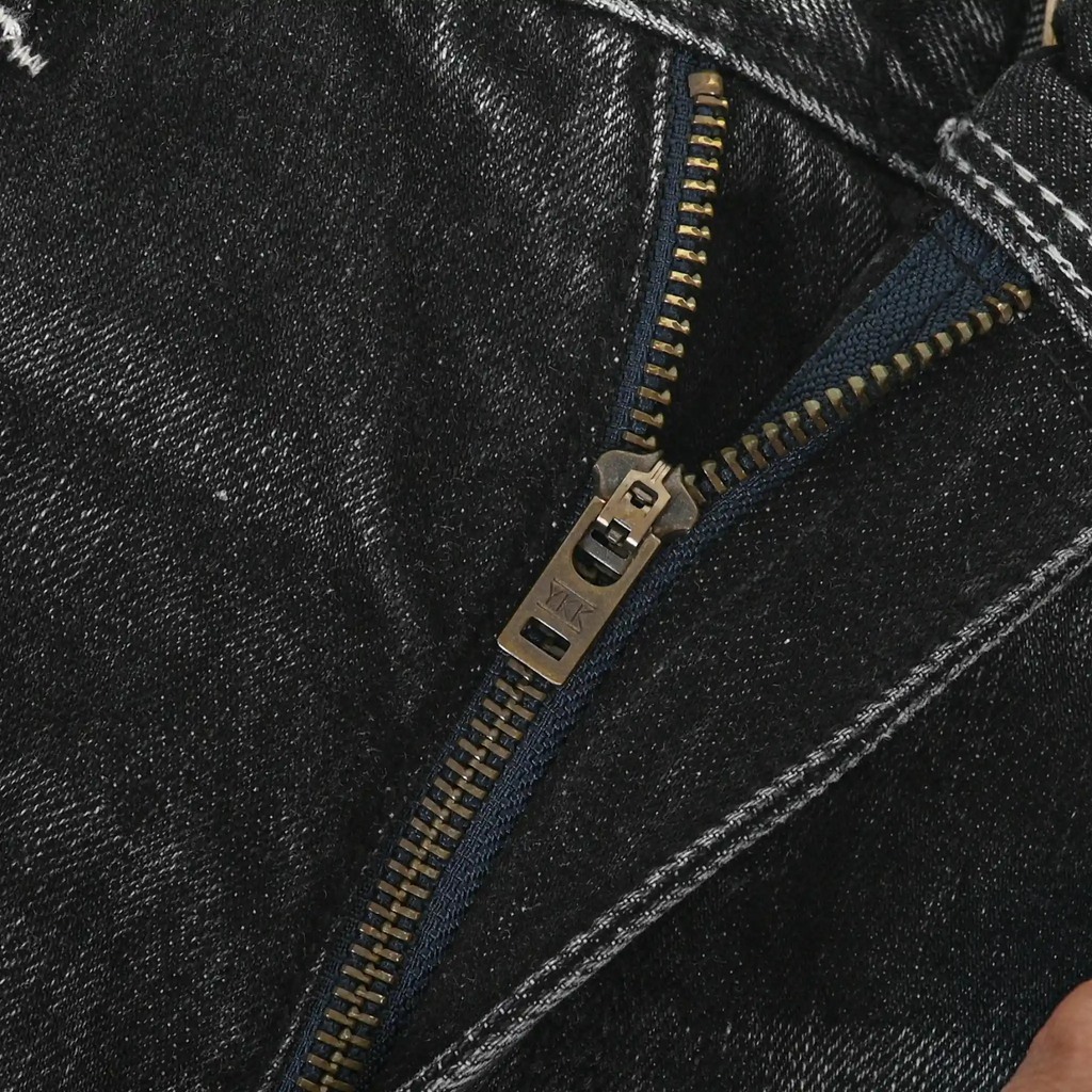 Jean droit selvedge en coton égyptien teint naturellement indigo doux 17 oz