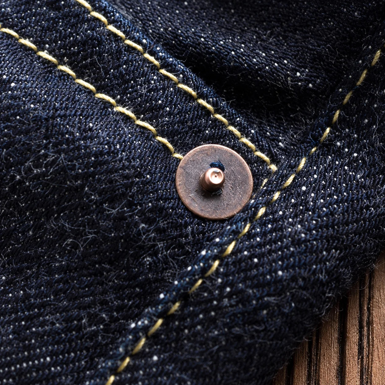 Metal hardware detail of 17oz Raw Selvedge Denim Jeans – Unsanforized Slim Tapered Fit
