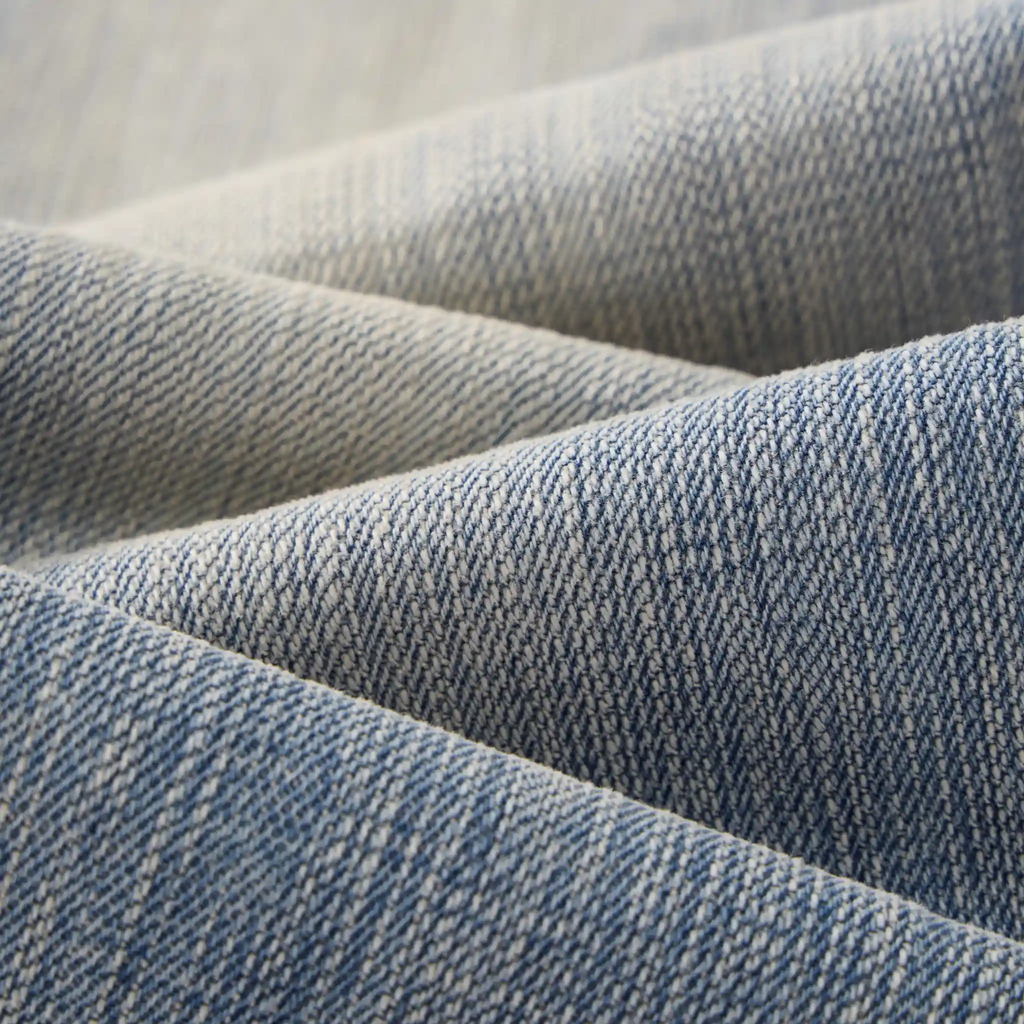 rgdenim_18oz_lightblue_straight_fabric