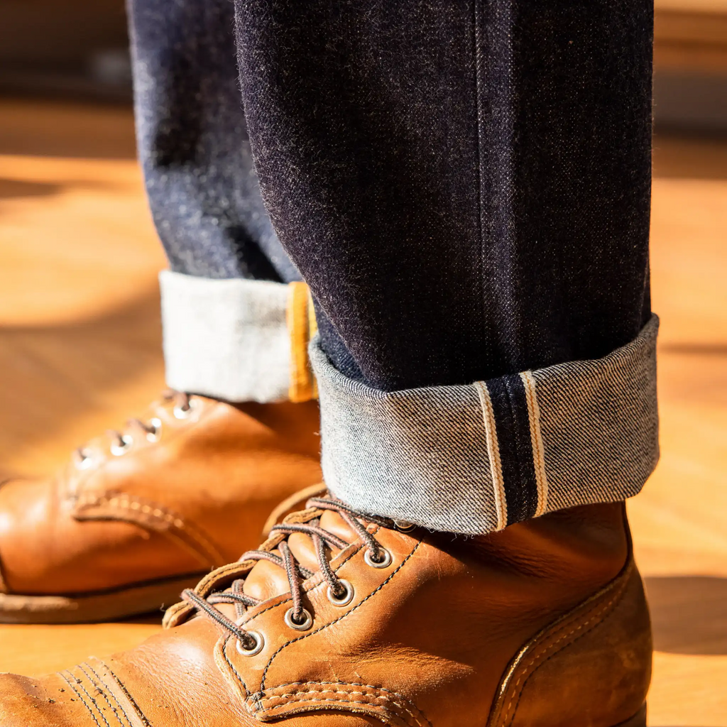 Vintage Blaue Slim Straight Fit Selvedge Jeans mit verblasster Waschung