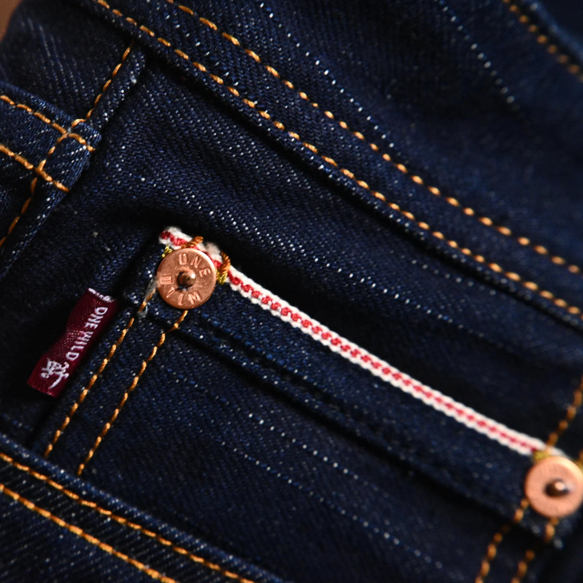 Jean slim droit bleu clair 14 oz à lisière indigo délavée