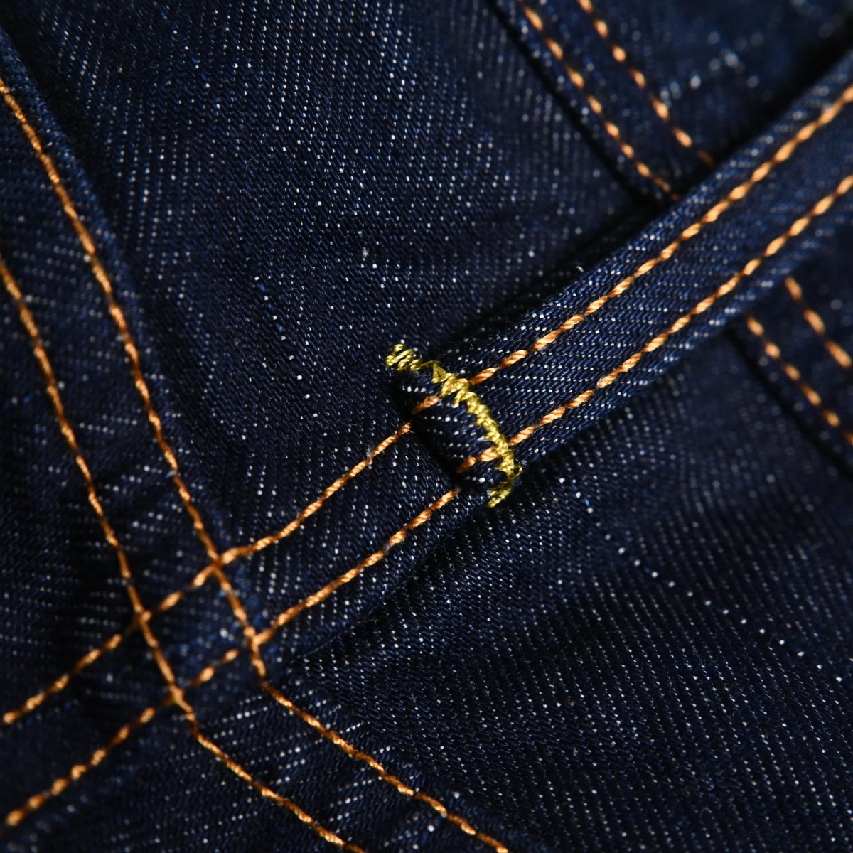 Jean slim droit bleu clair 14 oz à lisière indigo délavée