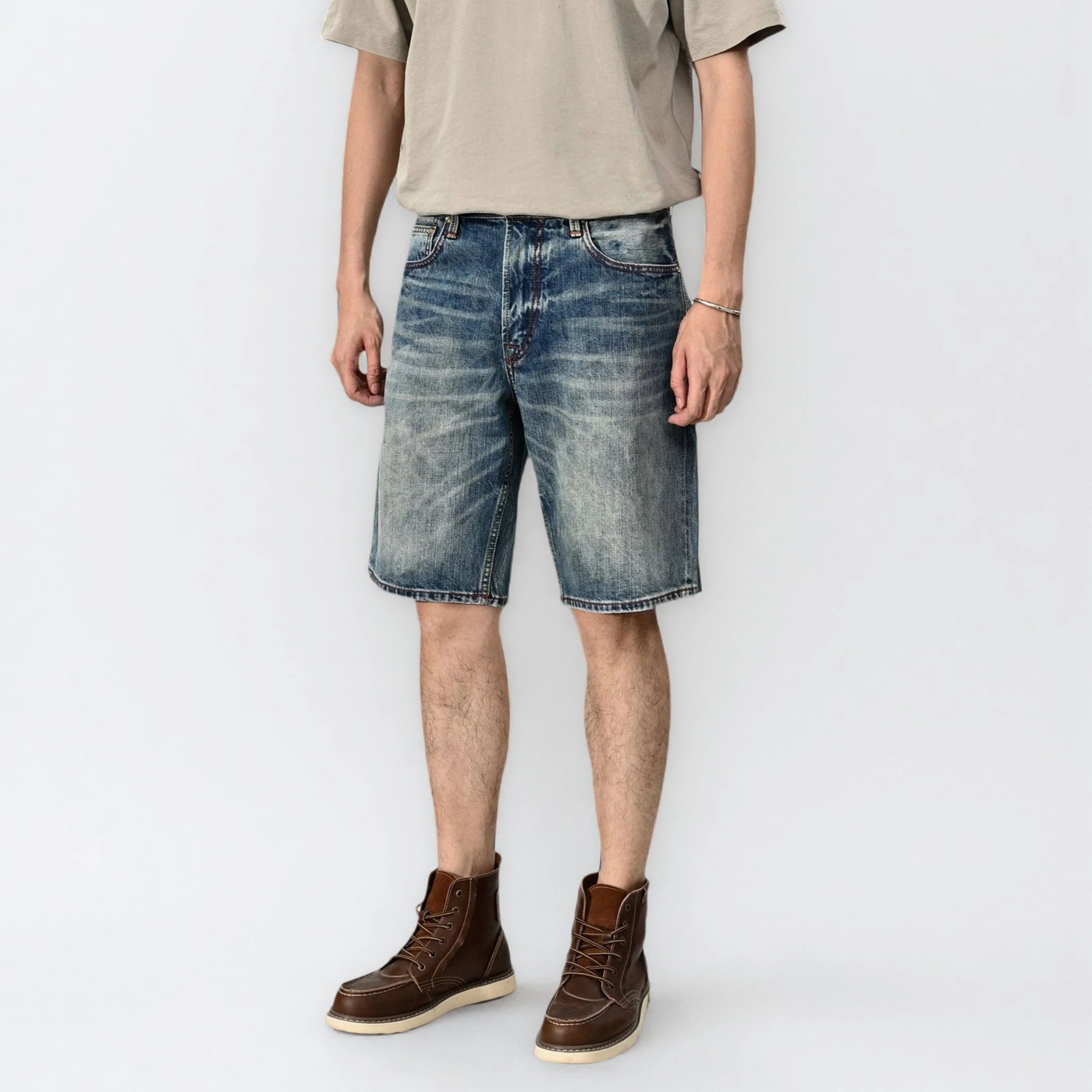 Short en jean selvedge bleu moyen, coupe droite décontractée