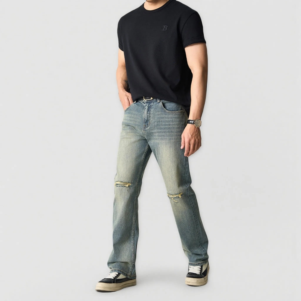 rgdenim_vintageblue_bootcut_selvedge_model_front